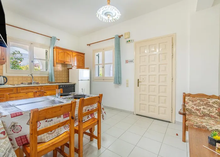 Olivea 1 アカラヴィ